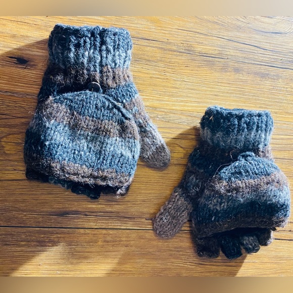 Other - Adult One Size Wool Handmade Glove Mittens